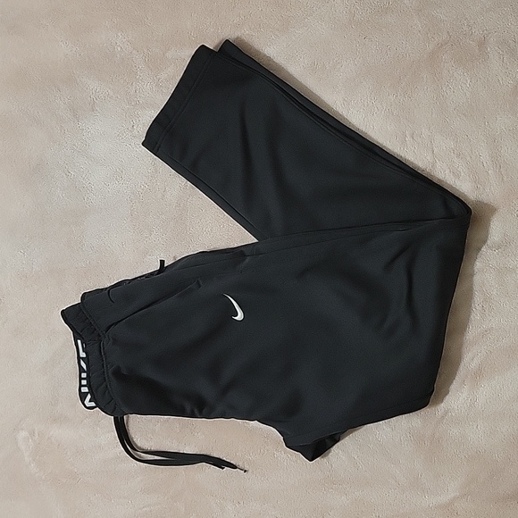 Nike Men's Dri-FIT training pants - Picture 6 of 11